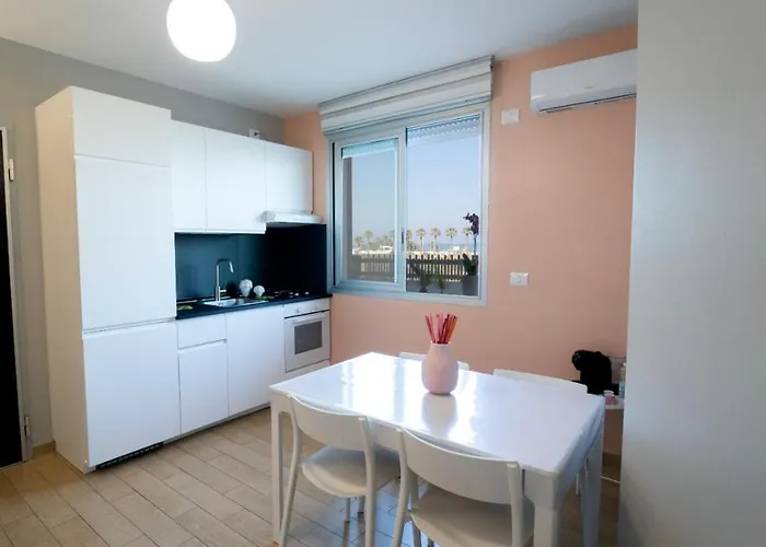 La Palma Del Sol-parcheggio Privato Interno Bed & Breakfast